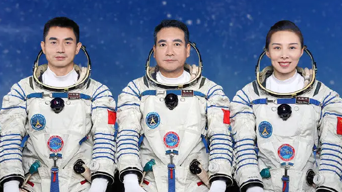 山東鑫仟順羅茨風機廠家祝賀神舟十三號返回艙成功著陸！(圖1)